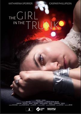 Ů The Girl In The Trunk